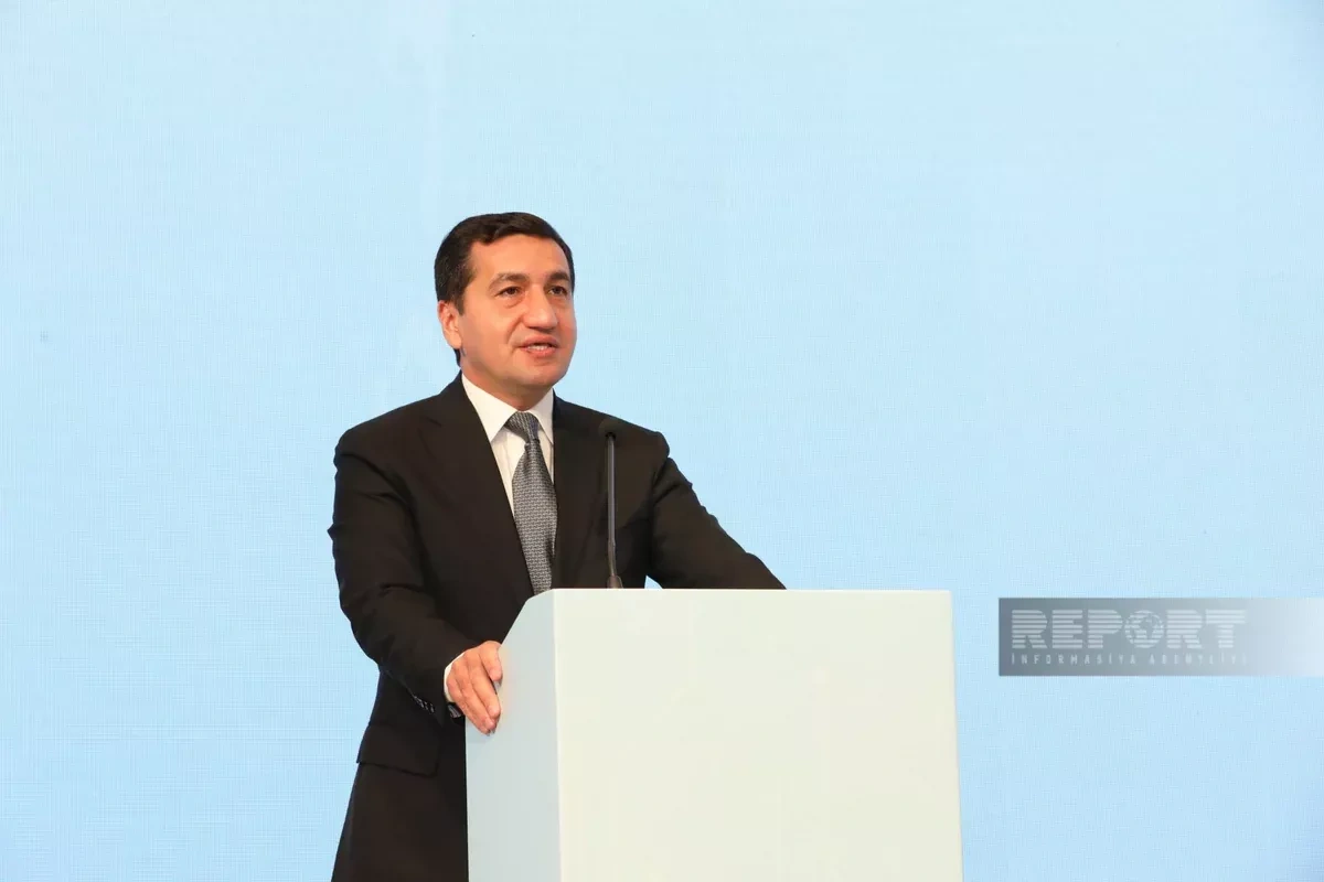 Azerbaijani presidential aide thanks journalists covering WUF13
