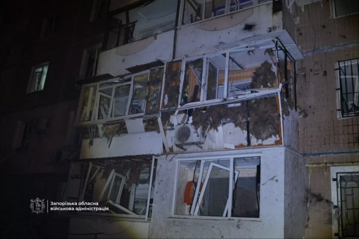 Woman dies, four others hurt after Russia massively strikes Zaporizhzhia PHOTO