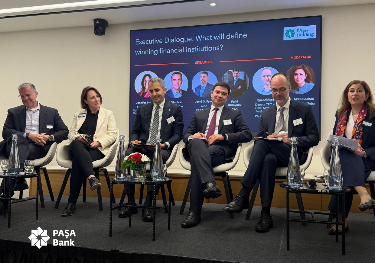 PASHA Bank senior executives attend Strategic Leadership Summit in London