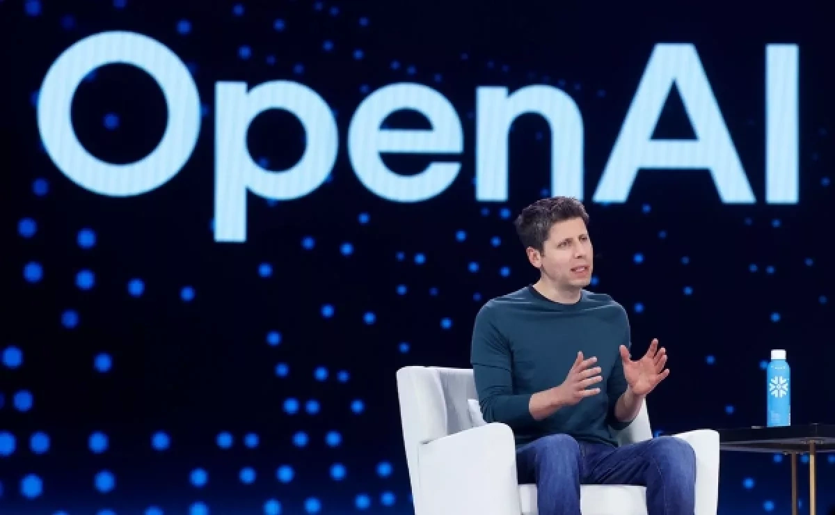 OpenAI explores giving US government 5% stake
