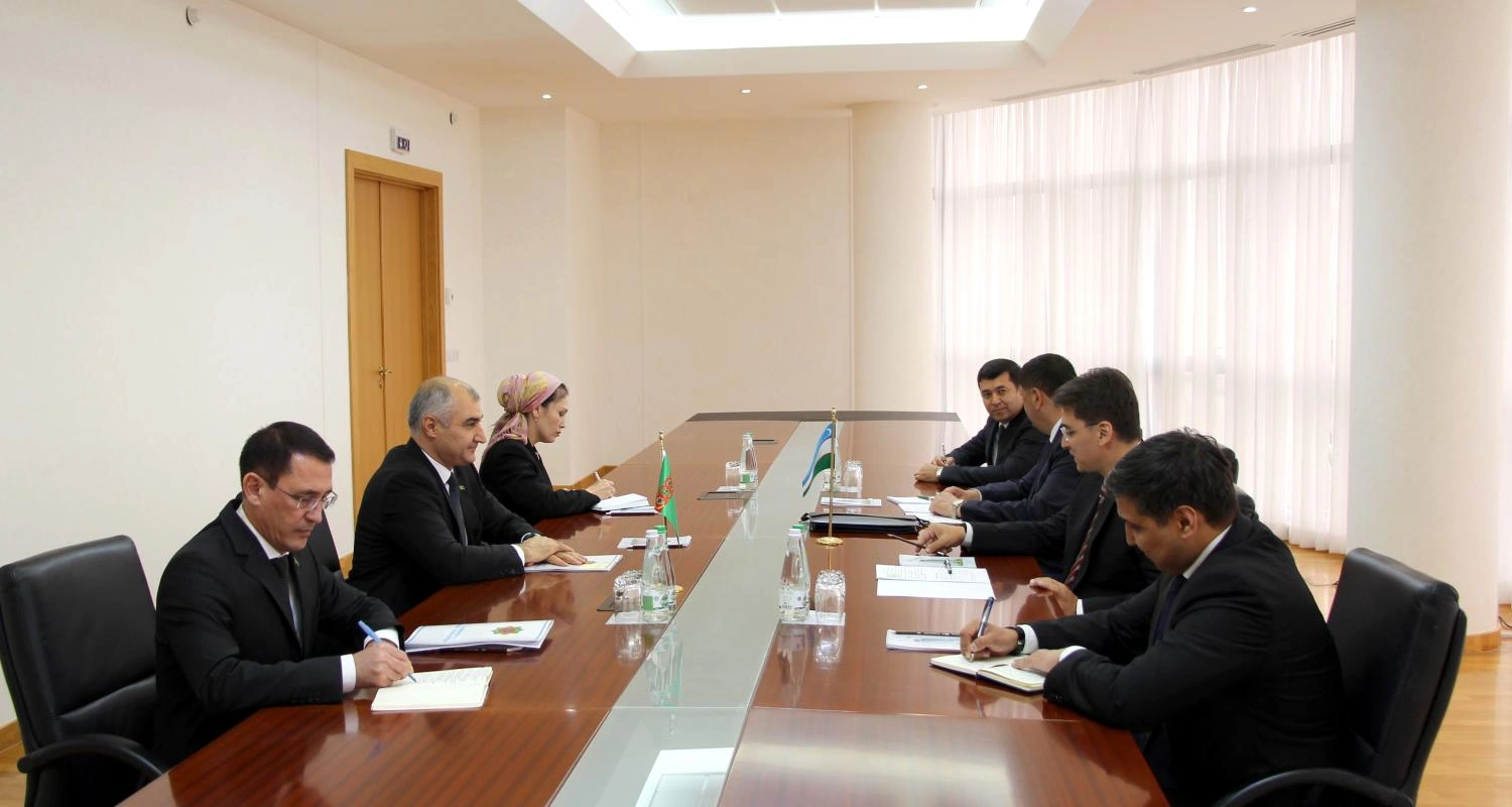 Turkmen, Uzbek deputy foreign ministers hold talks on bilateral ties
