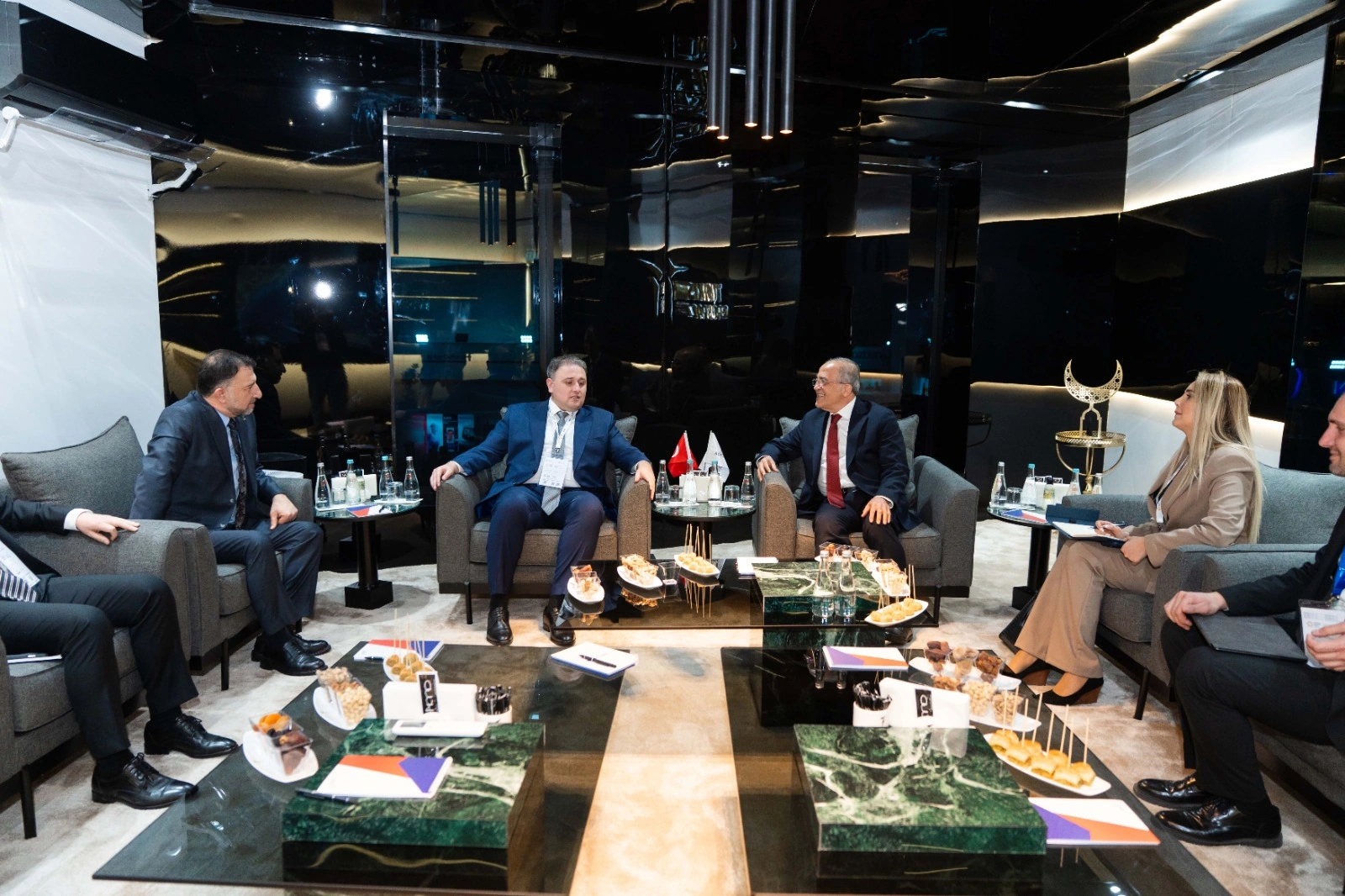Azerbaijan explores opportunities for defense industry cooperation in Riyadh