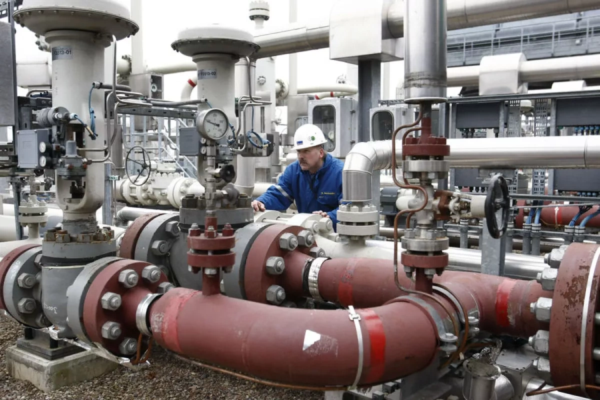 European gas storage levels drop to just 30%