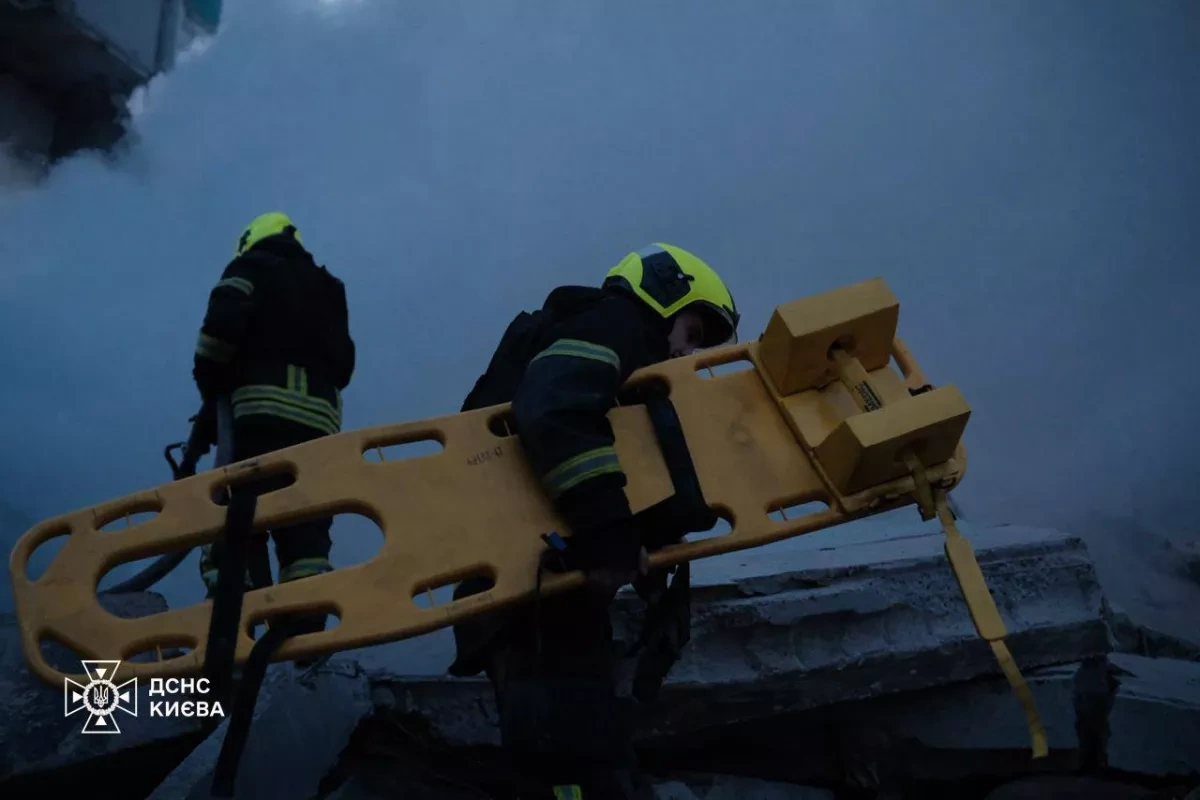 Russian strike turns Kyiv morning into tragedy PHOTO / VIDEO