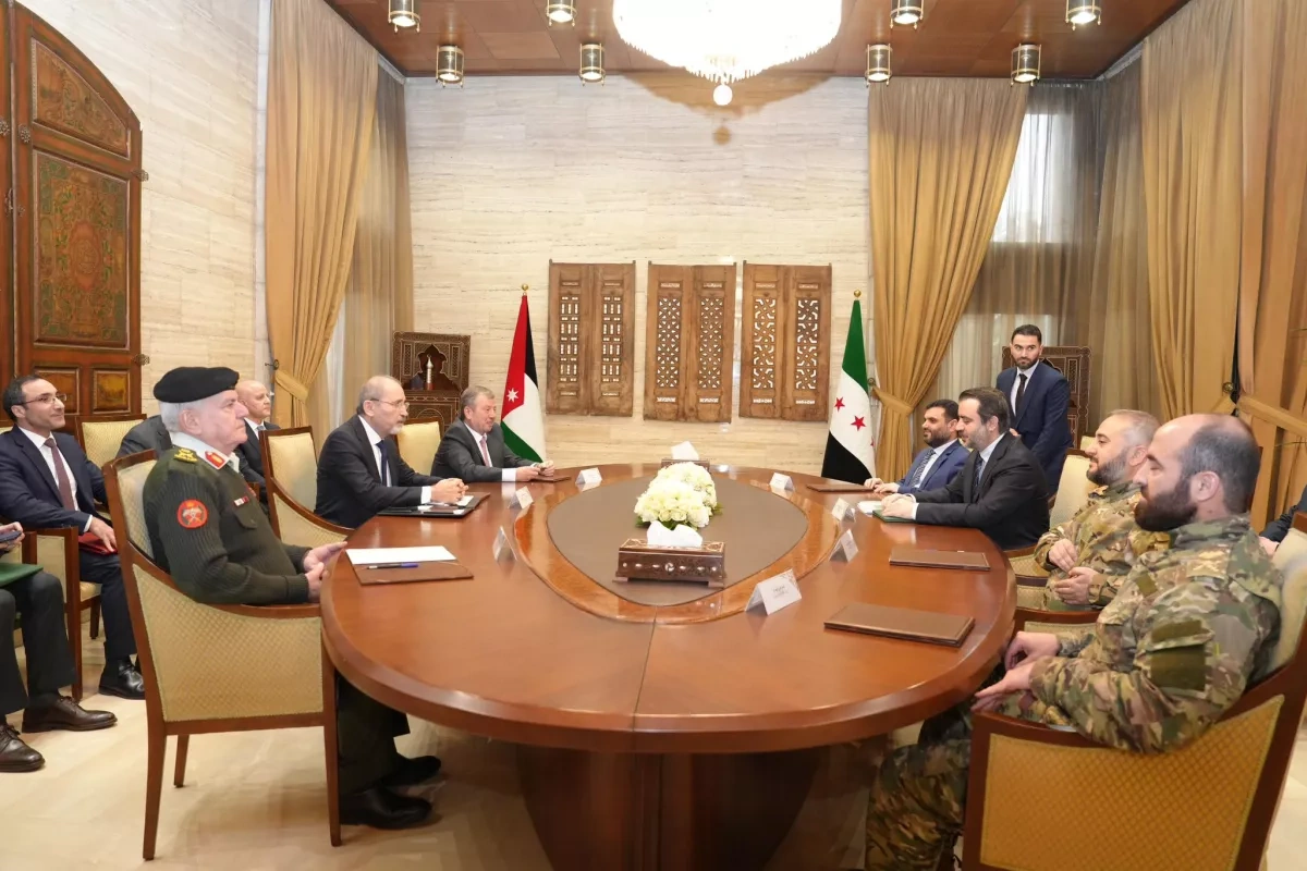 Jordan’s FM pledges support for Syria’s stability in meeting with Sharaa Photo