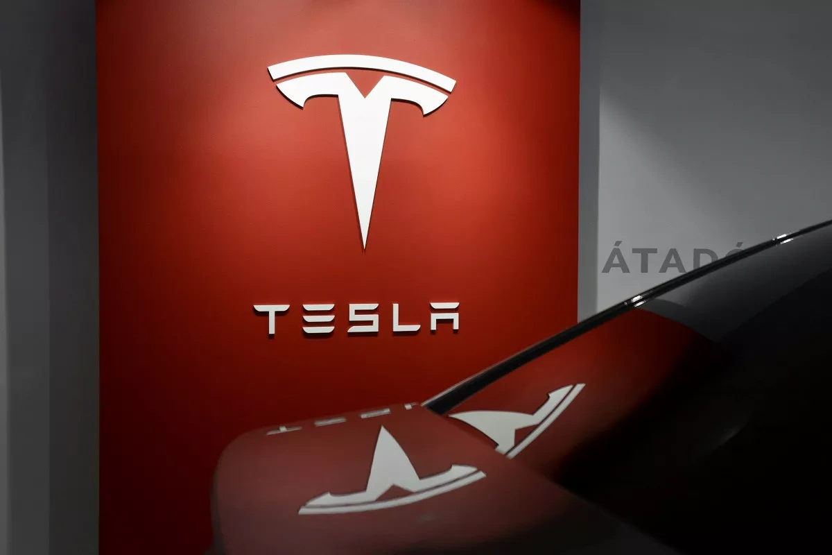 Tesla recalls nearly 219,000 vehicles in US