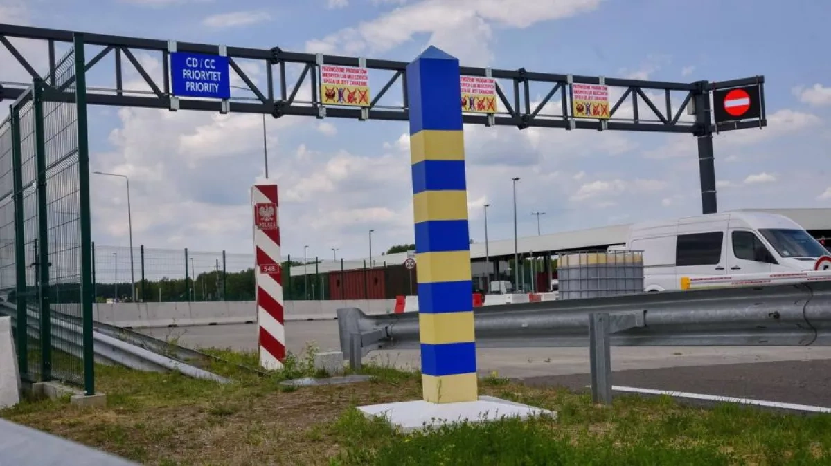 Poland to reinforce border with Ukraine amid security concerns