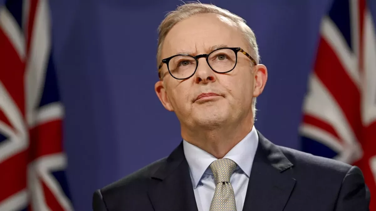 Australia introduces interest-free loans amid fuel crisis