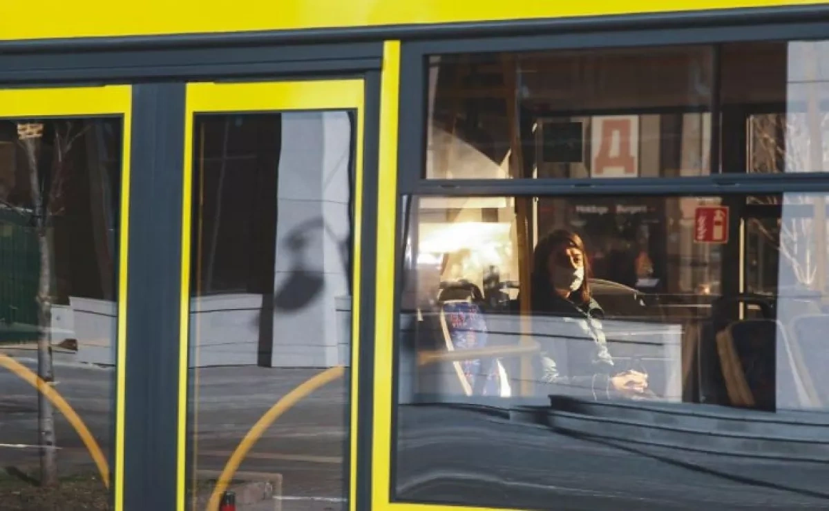 Russian attacks disrupt public transport in Ukraine’s Kyiv