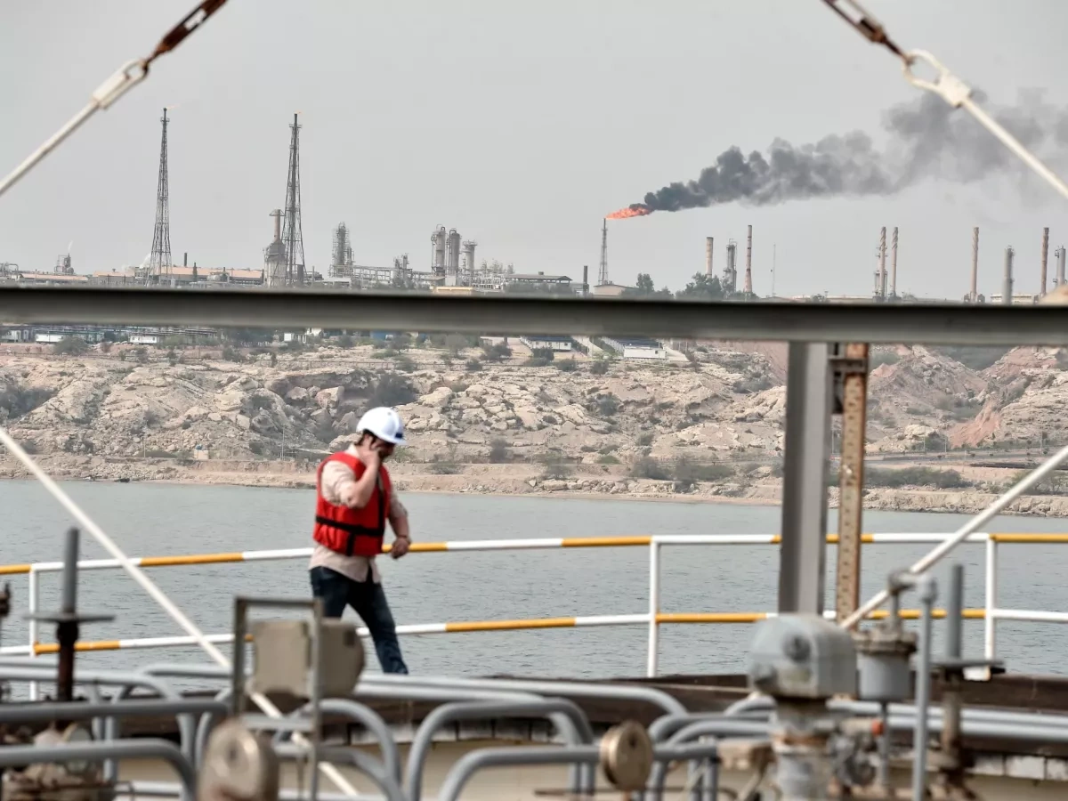 Iraq halts oil port operations after tanker attacks in Persian Gulf