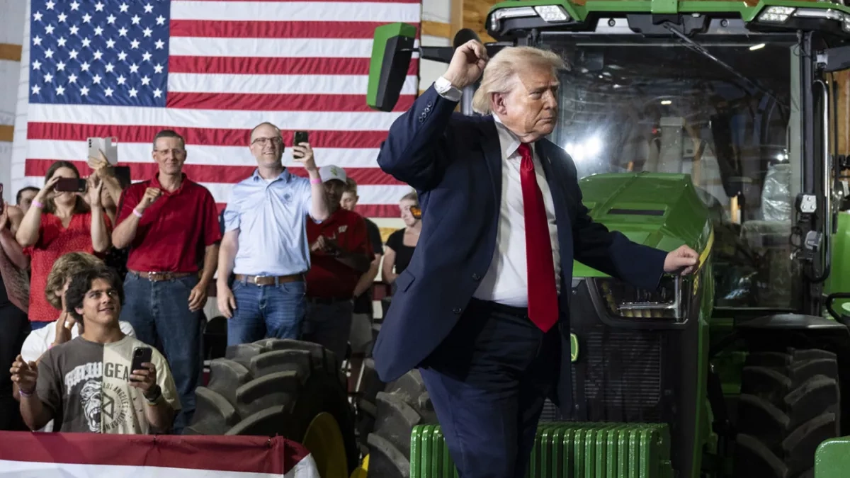 Reuters: Trump considers third presidential term