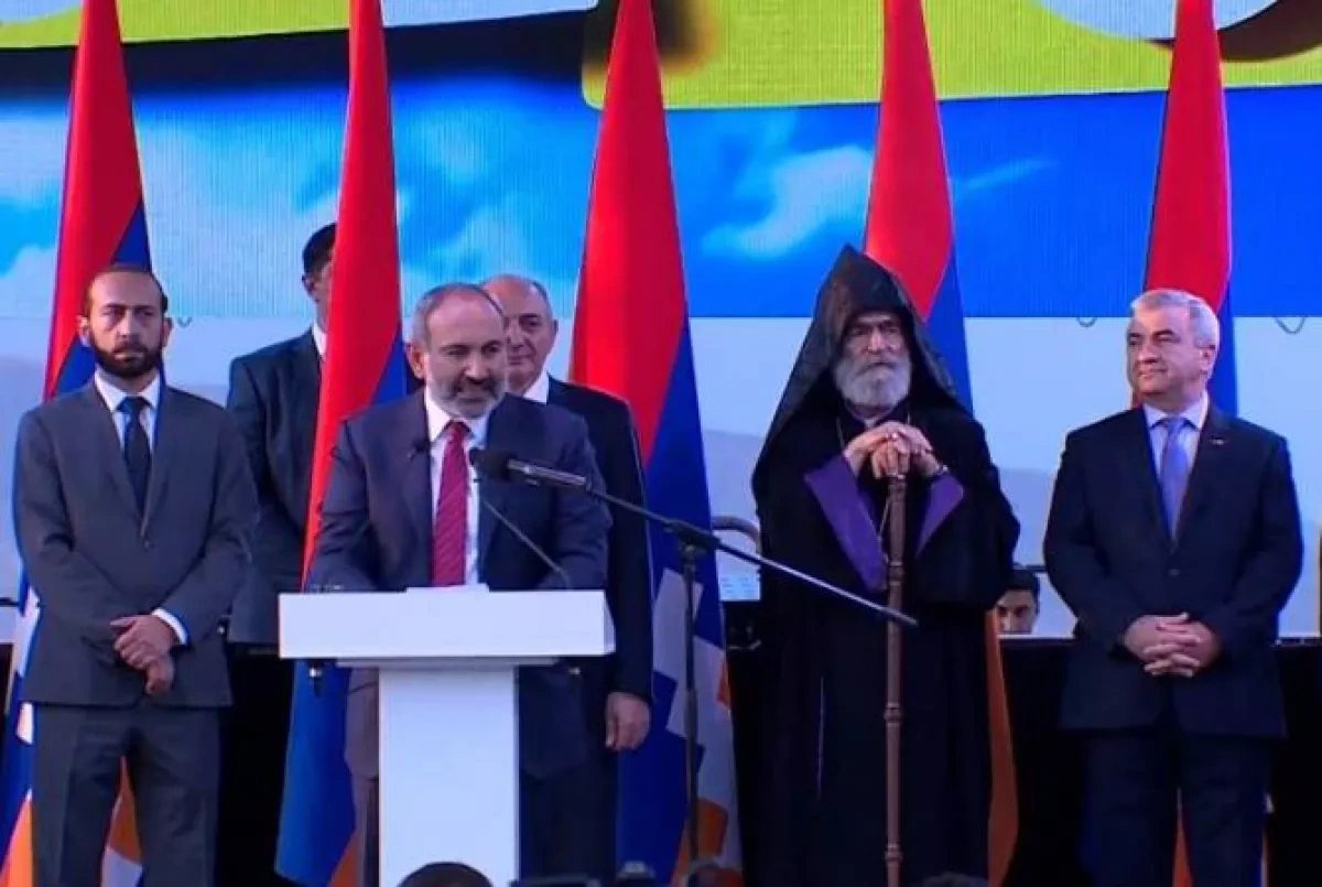 The fist and the tongue The story of Pashinyan’s transformation