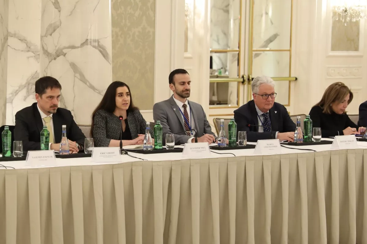 Azerbaijan, US explore expanded cooperation in healthcare PHOTO