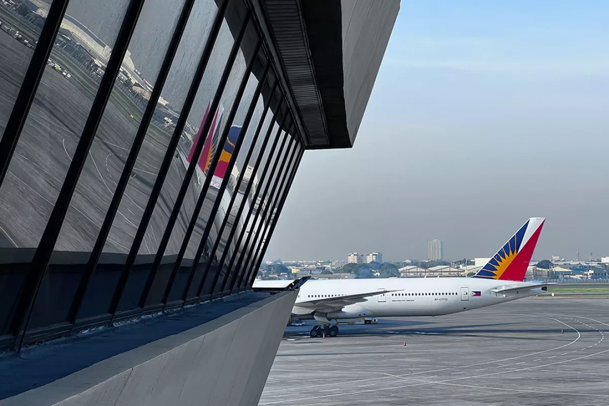 Saudia jet hits parked Philippine Airlines plane at Manila Airport