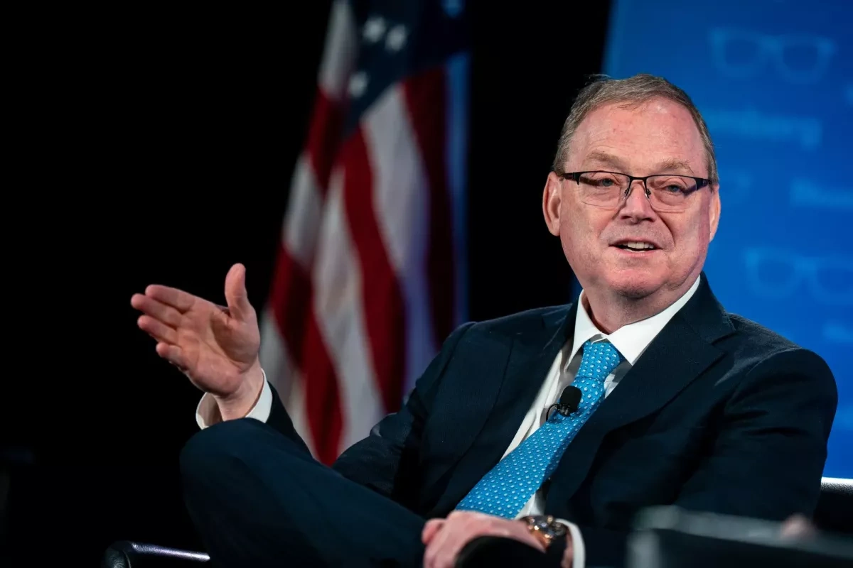 US official says oil tankers begin crossing Strait of Hormuz