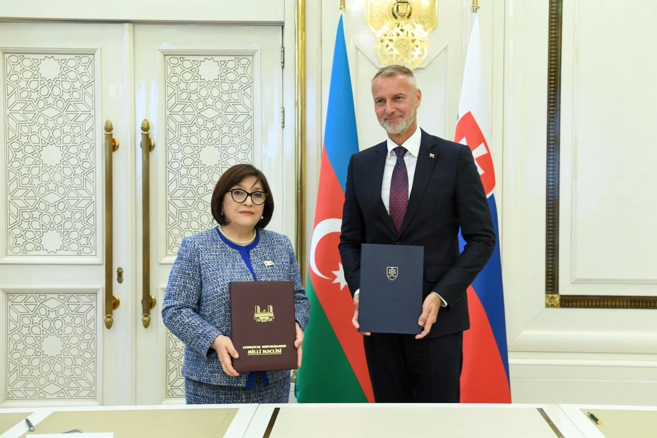 Azerbaijan, Slovakia strengthen ties with inter-parliamentary MoU (PHOTO)
