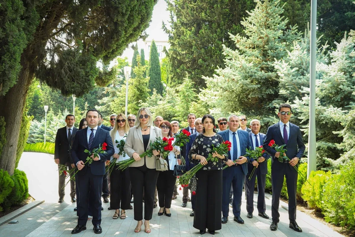 Azerbaijan's Mine Action Agency honours memory of national leader PHOTO