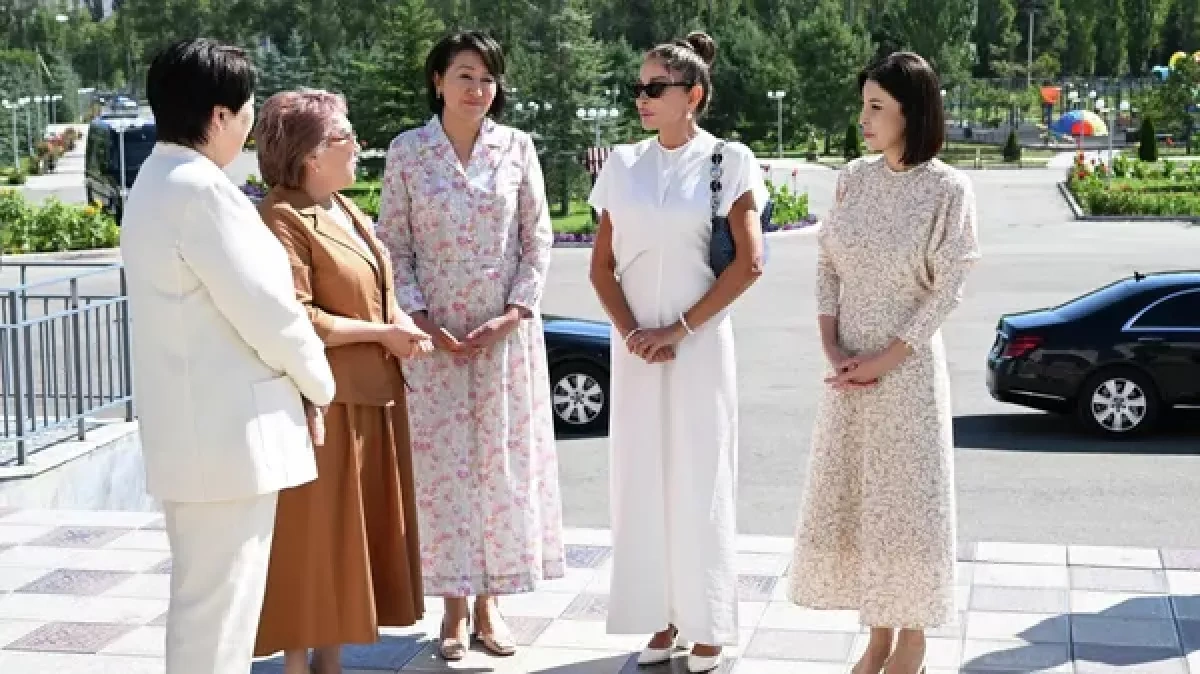 First ladies of Azerbaijan, Uzbekistan, Kyrgyzstan visit rehabilitation centre PHOTO
