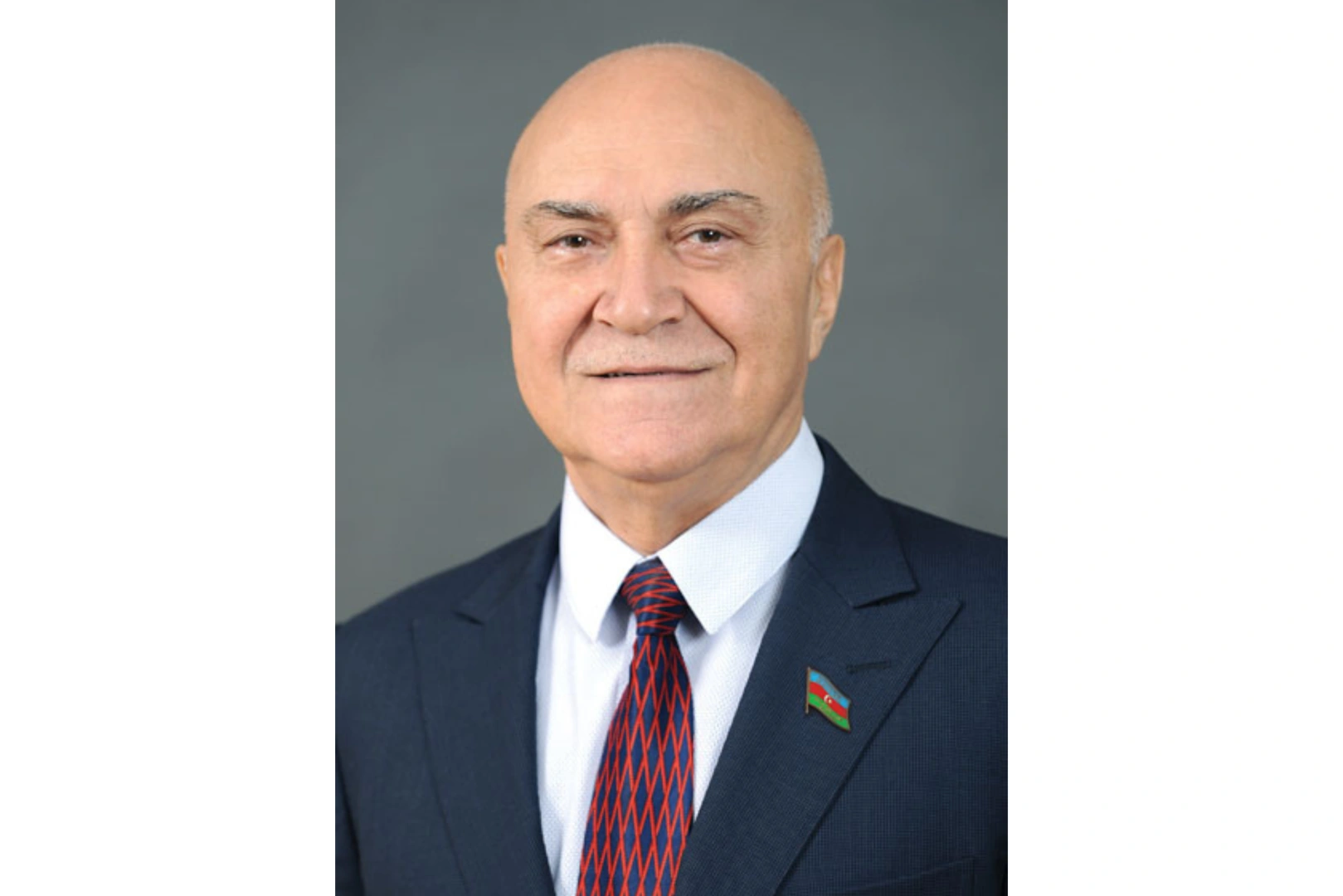 Azerbaijan awards Valeh Alasgarov with "Sharaf" Order