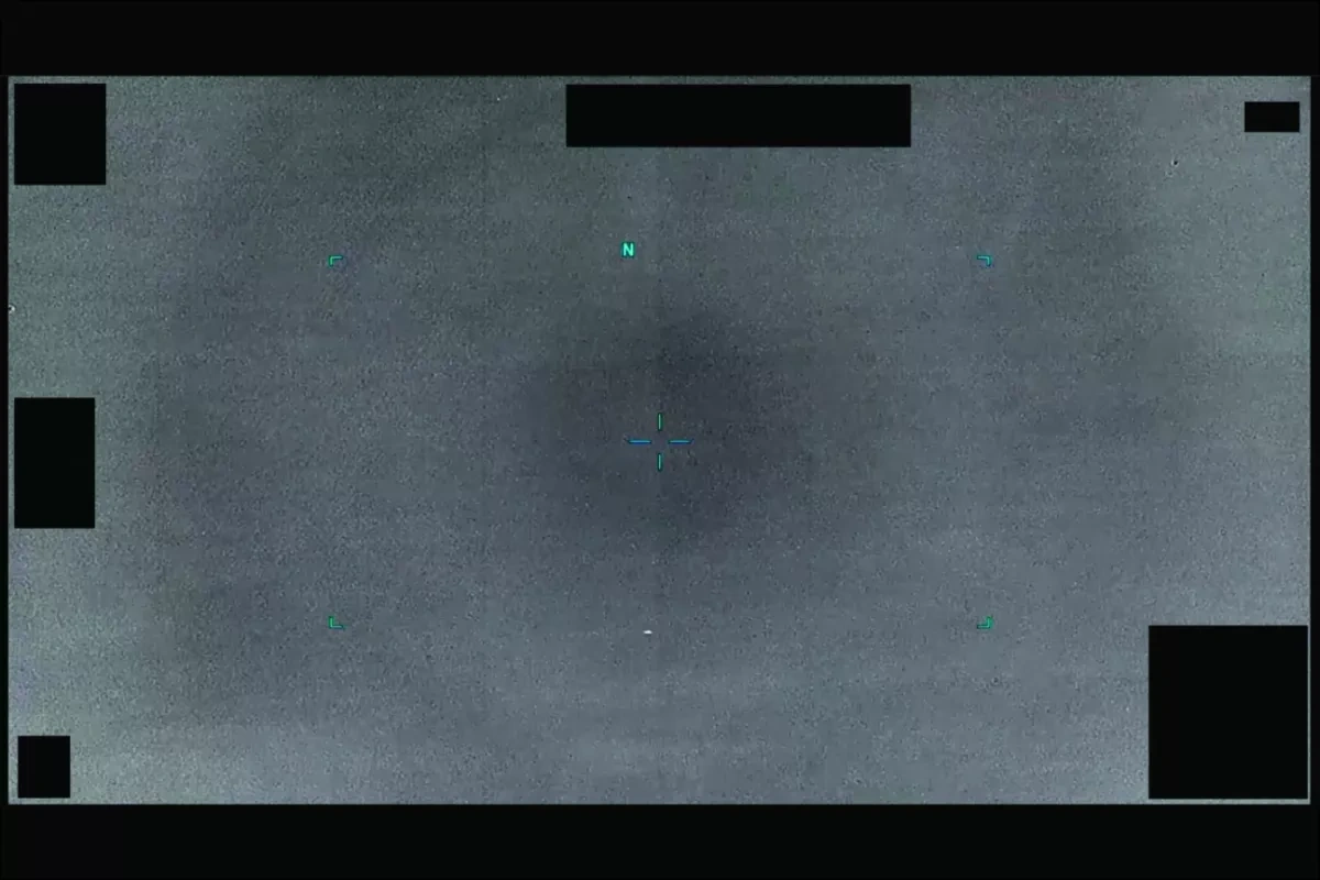 Pentagon releases declassified UFO contact files, including pilot reports Photo