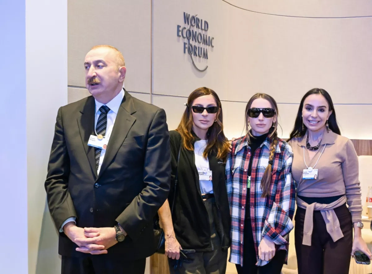 Azerbaijani president attends panel session as part of World Economic Forum PHOTO
