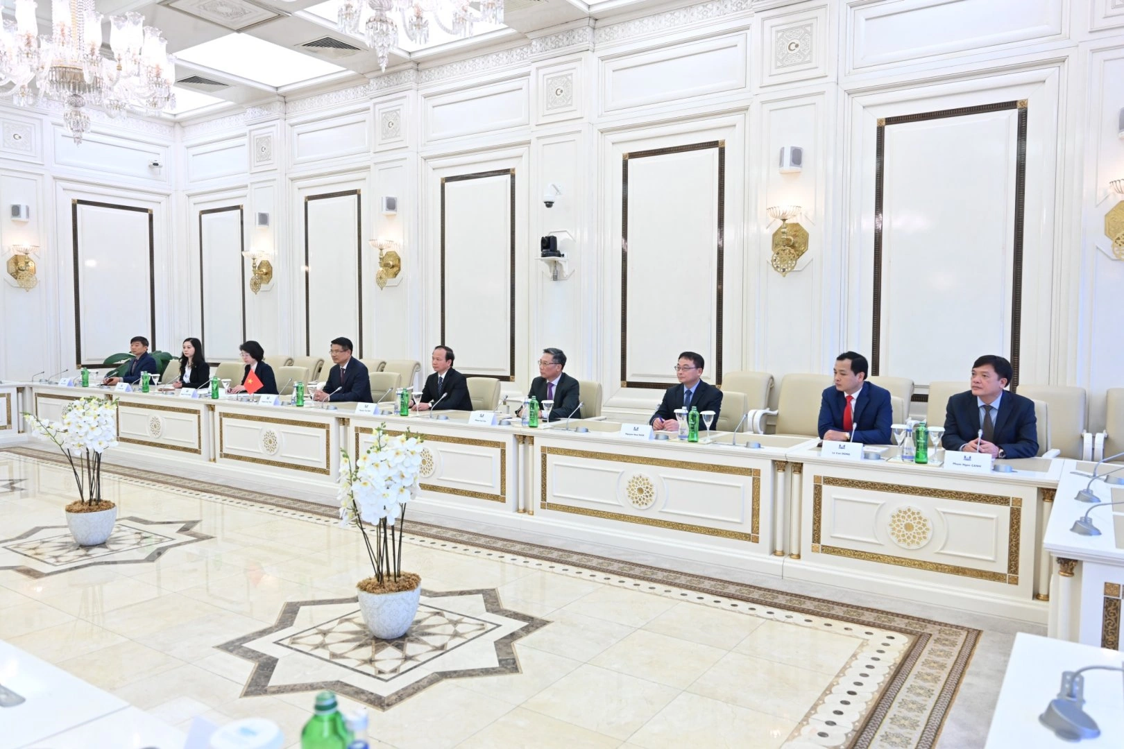 Azerbaijan invites Vietnam to deepen engagement in NAM Parliamentary Network (PHOTO)