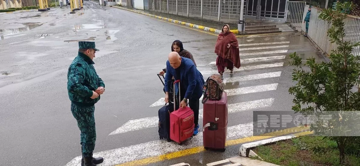 Azerbaijan evacuates over 100 foreign nationals from Iran via Astara checkpoint Photo