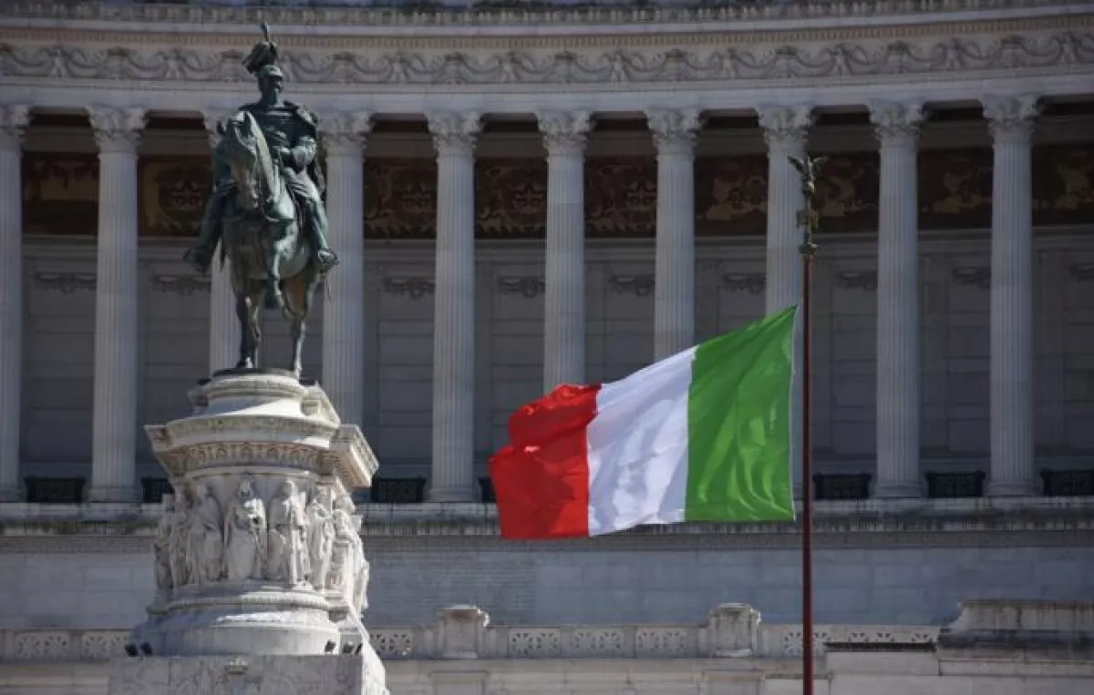 Italy orders two Russian diplomats to leave over spy investigation