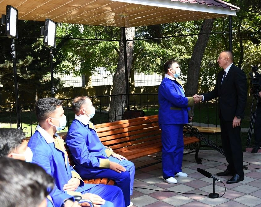 Chronicles of Victory (September 30, 2020): President Ilham Aliyev, First Vice President Mehriban Aliyeva meet with wounded servicemen undergoing treatment at Central Military Clinical Hospital of Defense Ministry (PHOTO/VIDEO)