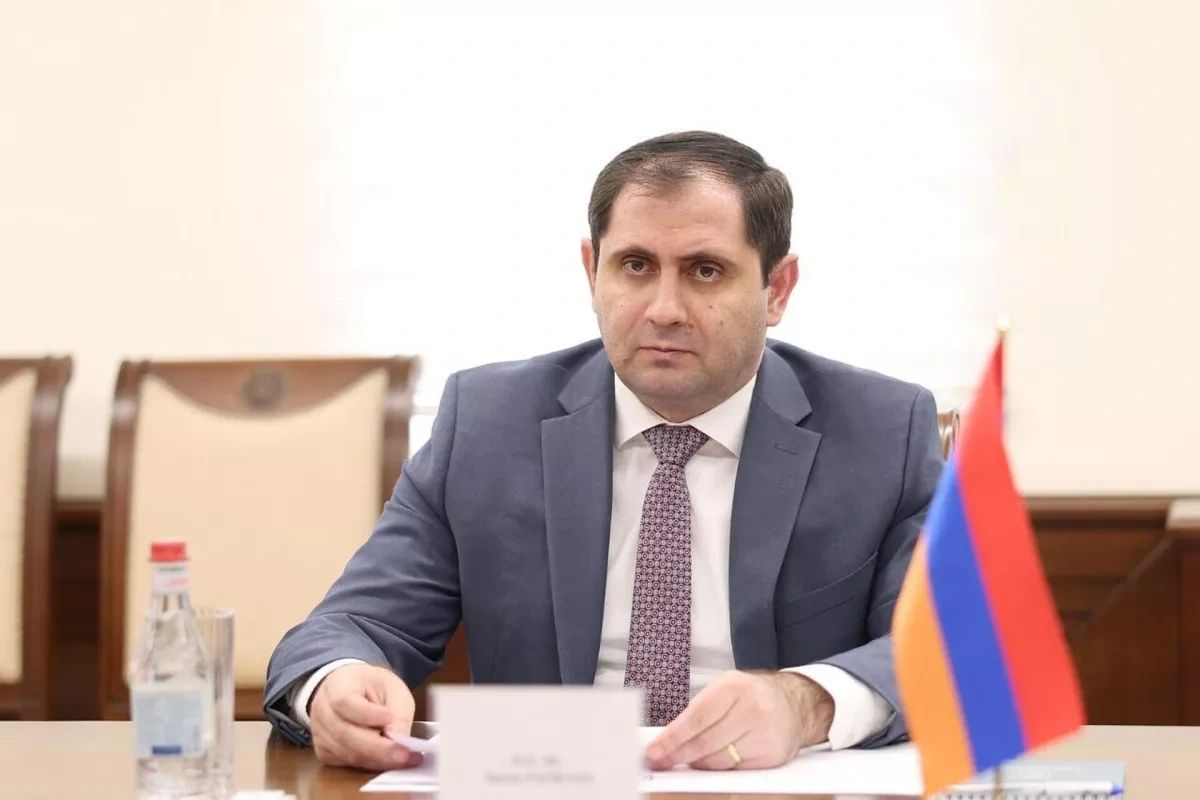 Armenian defence chief signals military duty for voters arriving from Russia PHOTO