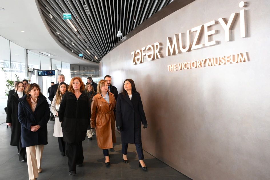 Speaker of Spanish Congress of Deputies visits Victory Park in Azerbaijan's Baku (PHOTO)