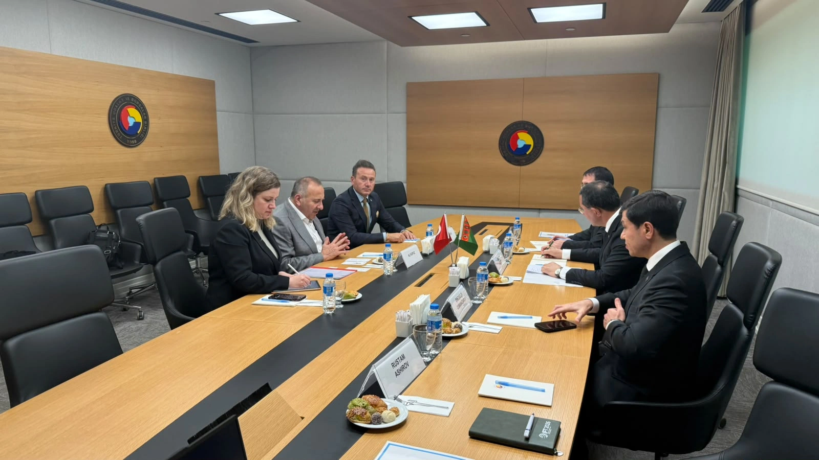 Turkmenistan, Türkiye discuss expanding business cooperation