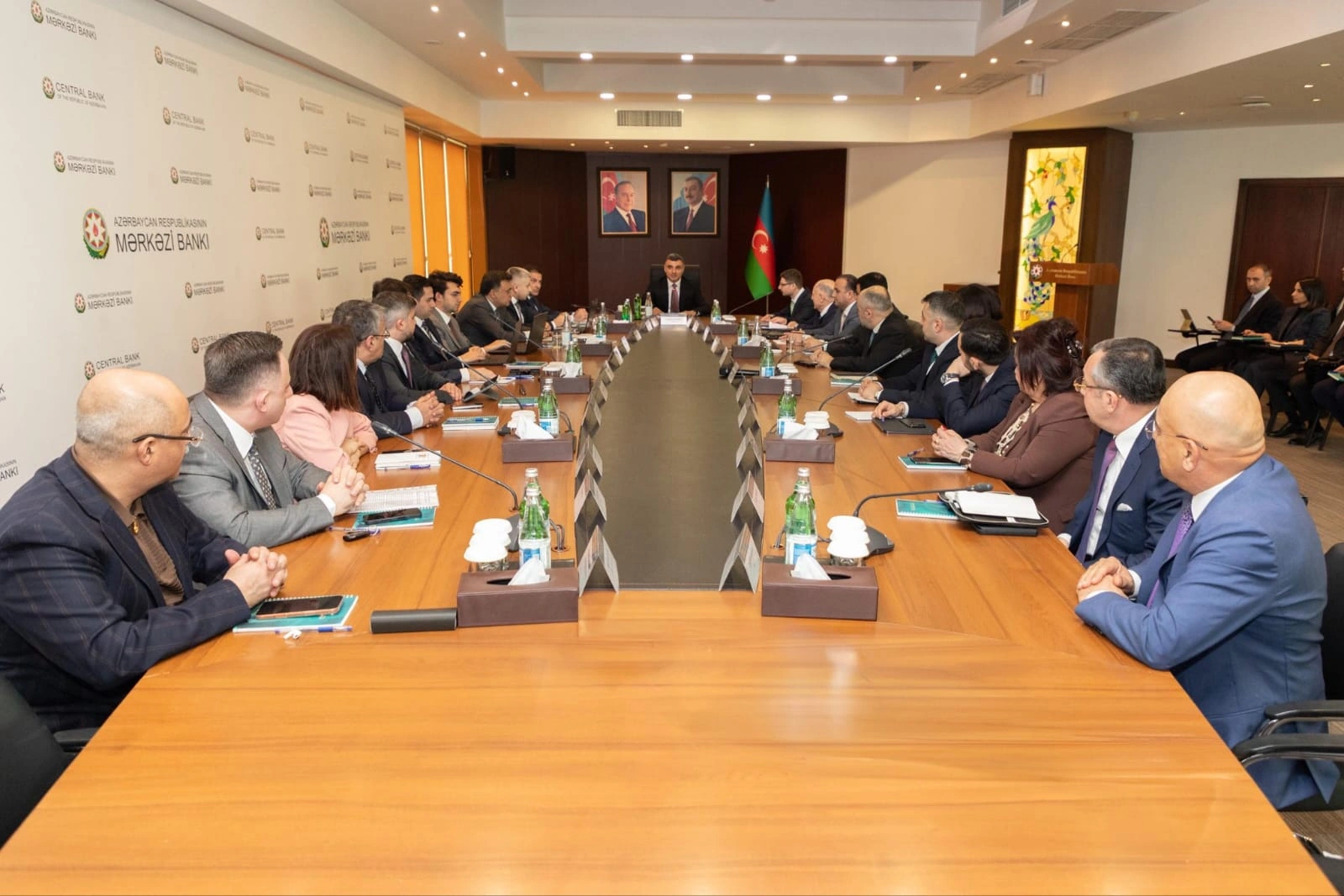 Azerbaijan explores mechanisms for bolstering small and medium-sized businesses