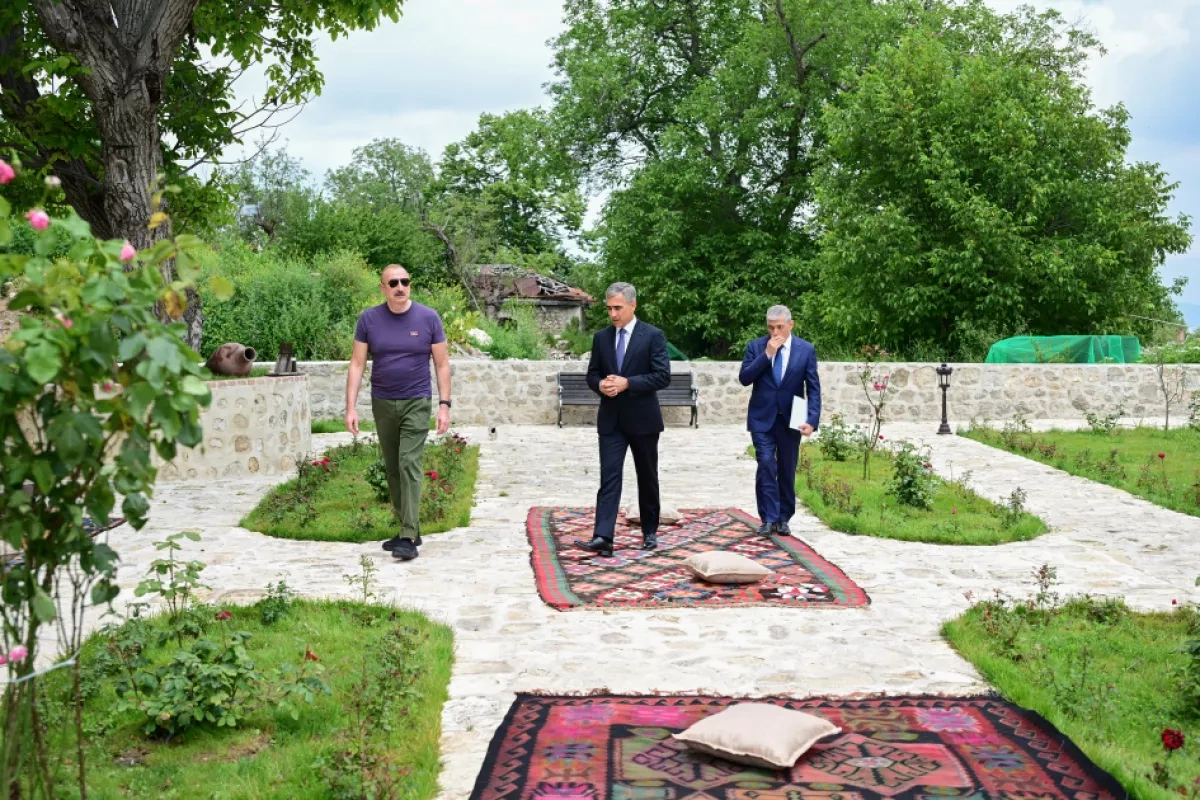 President Aliyev reviews restored buildings of “Yasaman” Hotel in Shusha PHOTO