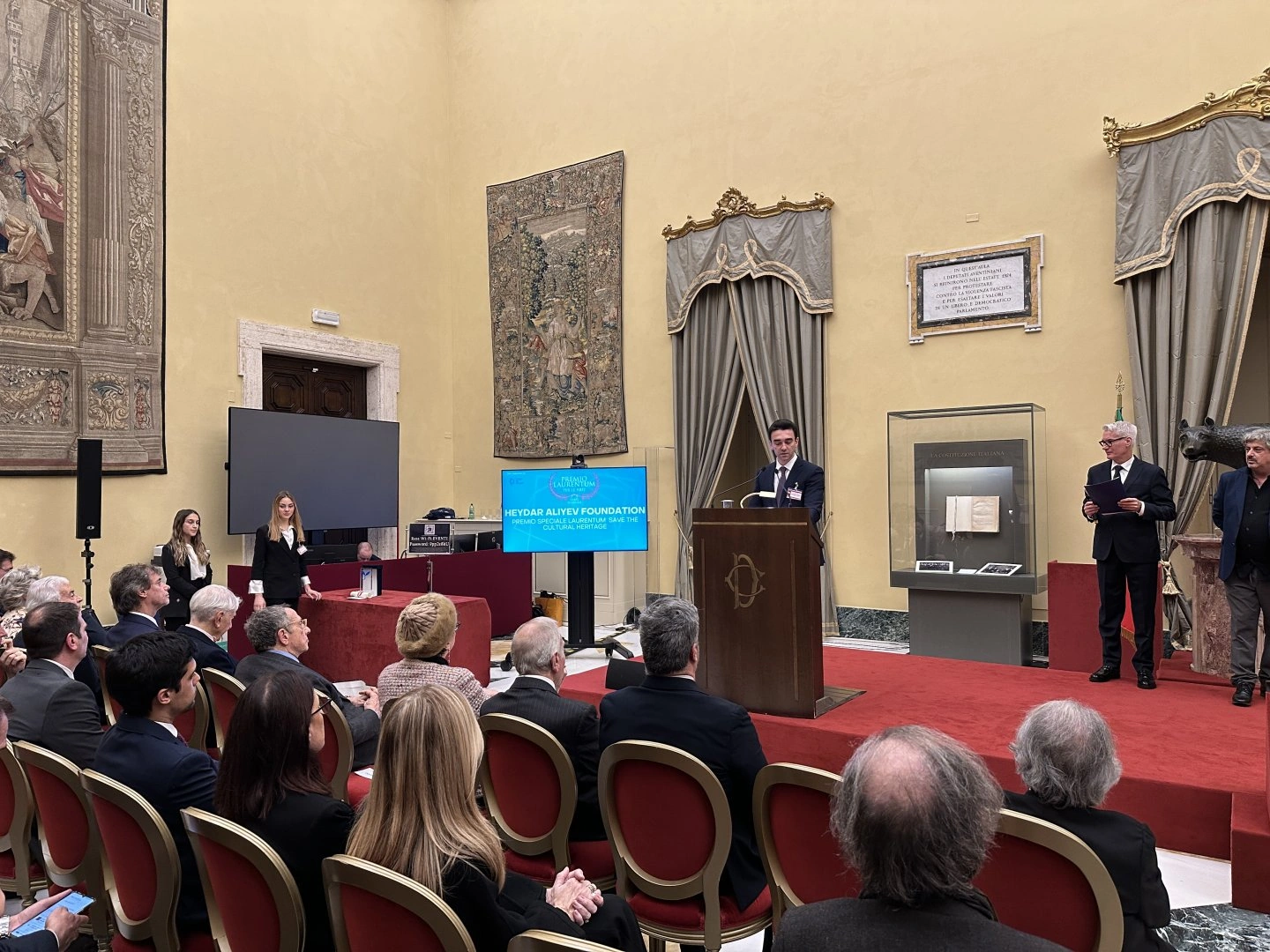 Heydar Aliyev Foundation receives prestigious Italian Laurentum Prize (PHOTO)