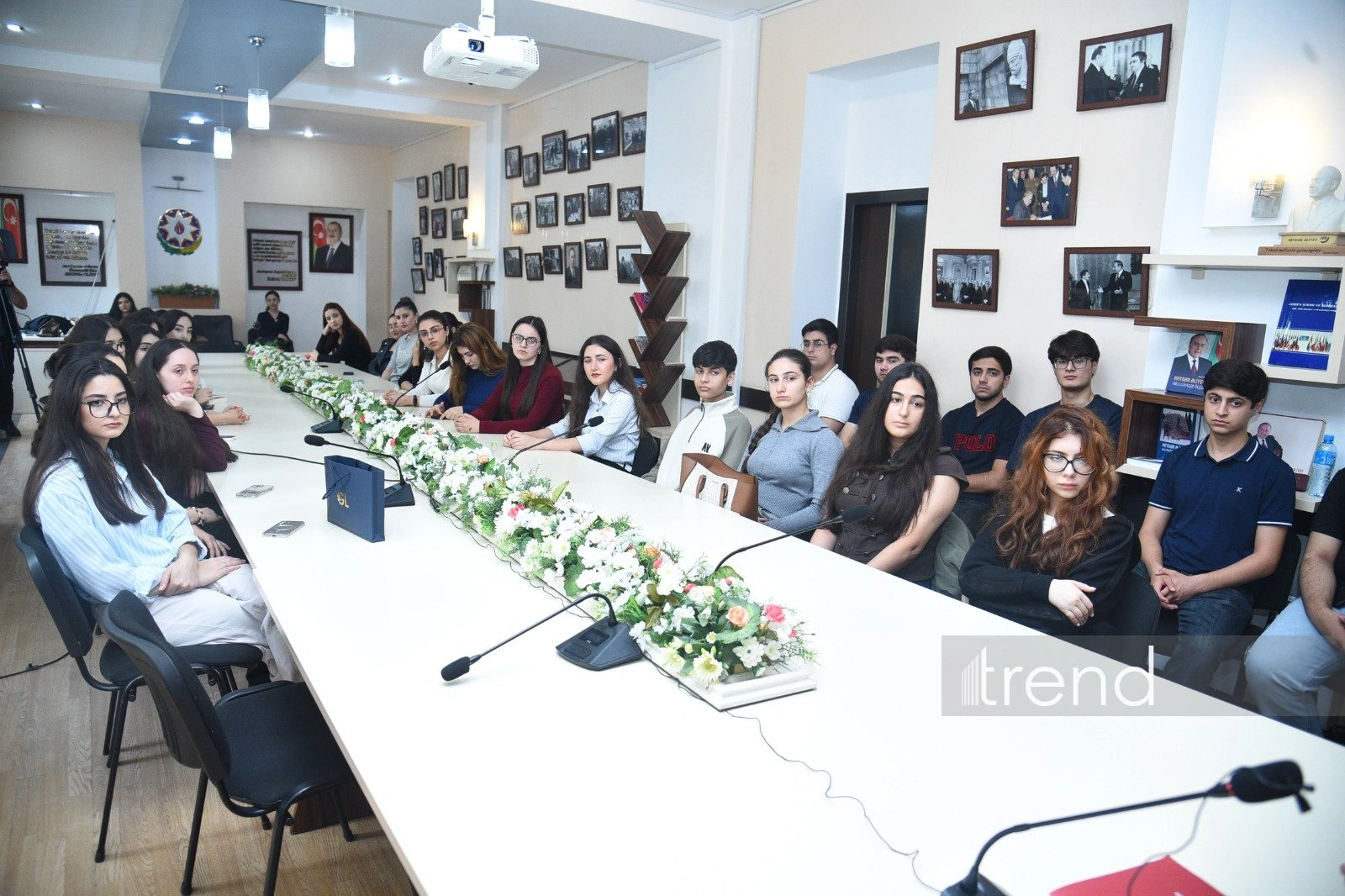 Azerbaijani experts warn students about fake news, foreign influence (PHOTO/VIDEO)