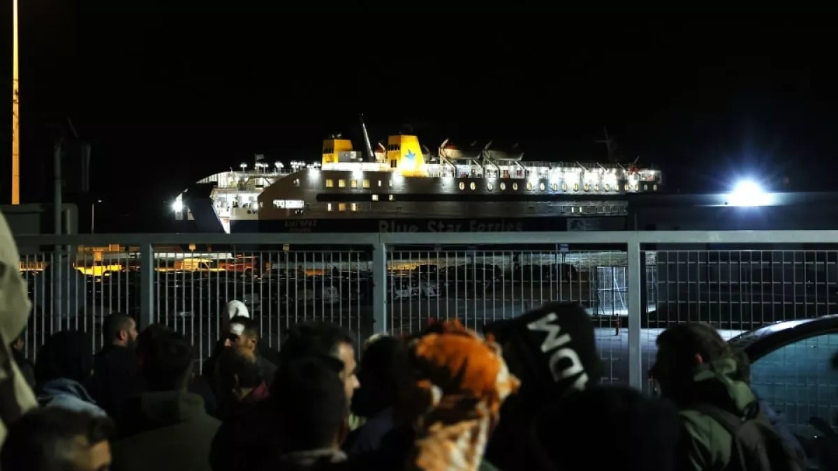 Farmers blockade Lesvos port as protests continue across Greece