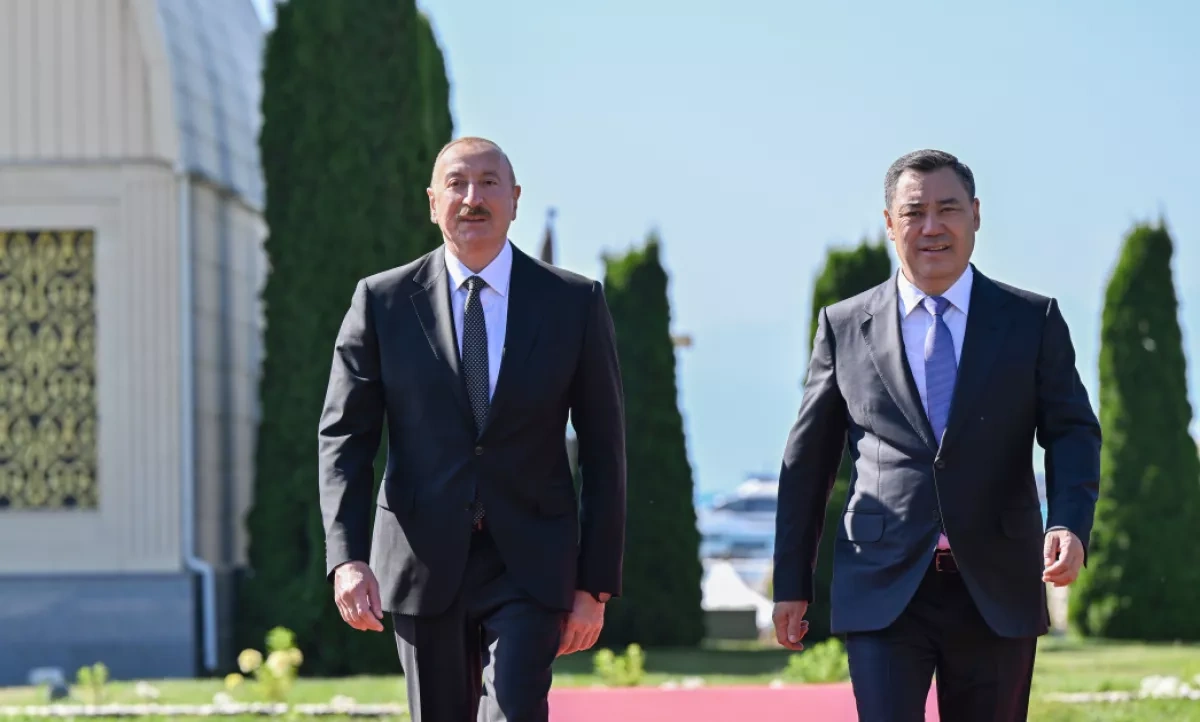 Kyrgyz president hosts state banquet for Azerbaijani counterpart