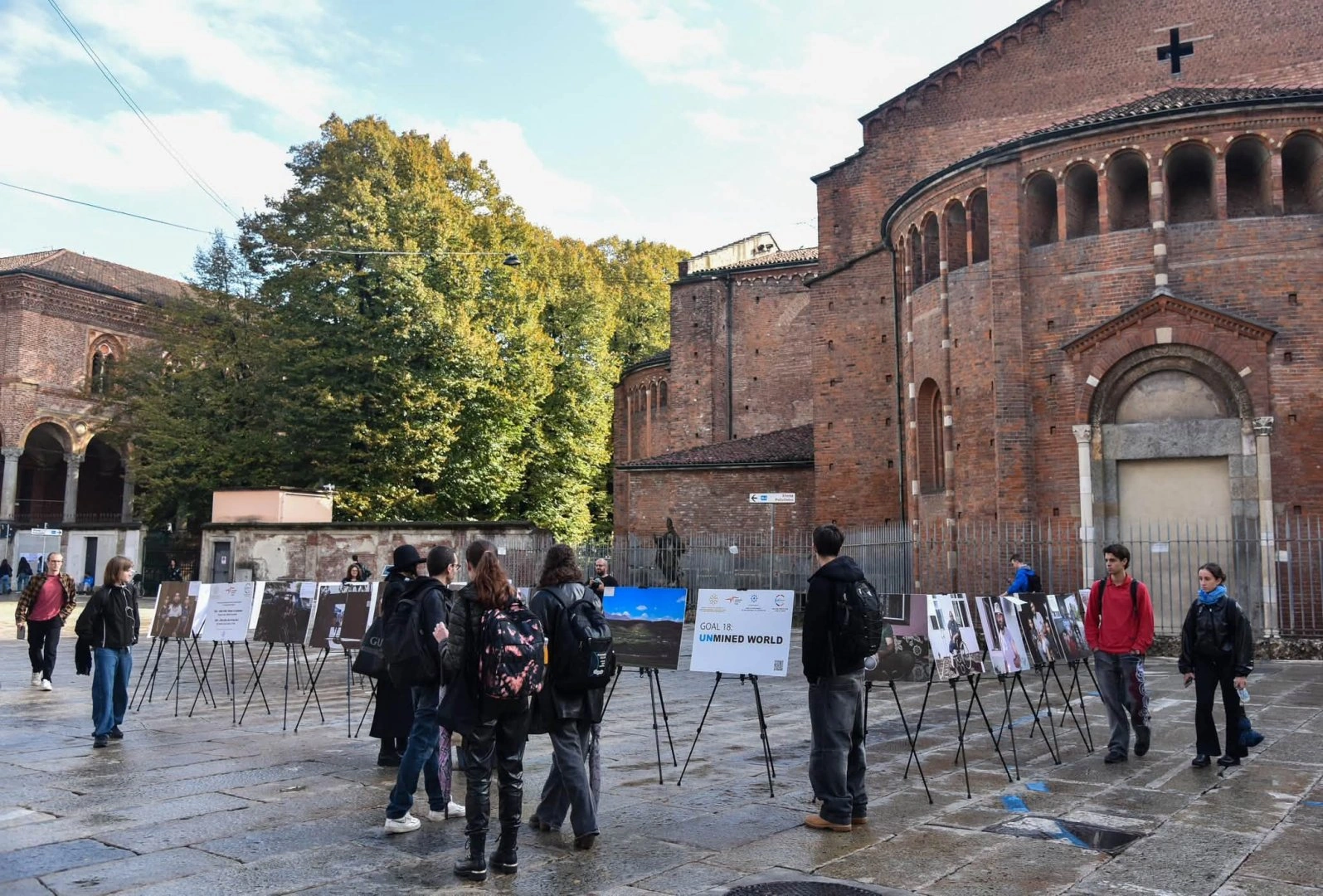 Azerbaijani NGO holds Milan photo show on landmines left after conflict (PHOTO)