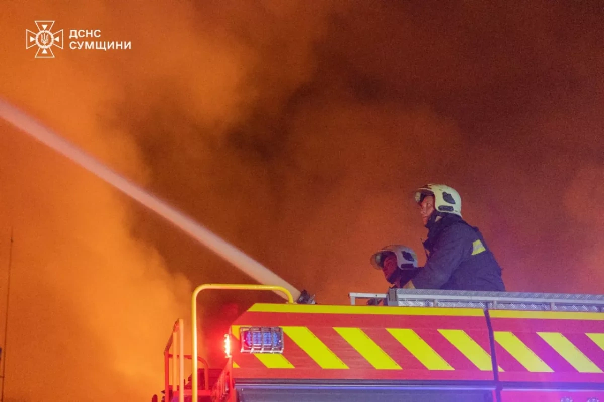 Russian drone attack sets Sumy shopping centre ablaze, six injured VIDEO / PHOTO