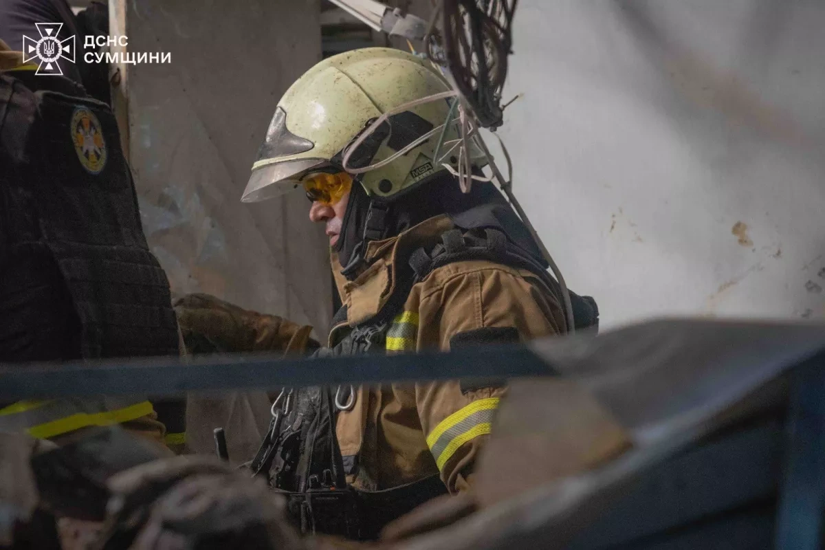 Russian airstrike batters Ukraine's Sumy, leaving 11 hurt PHOTO