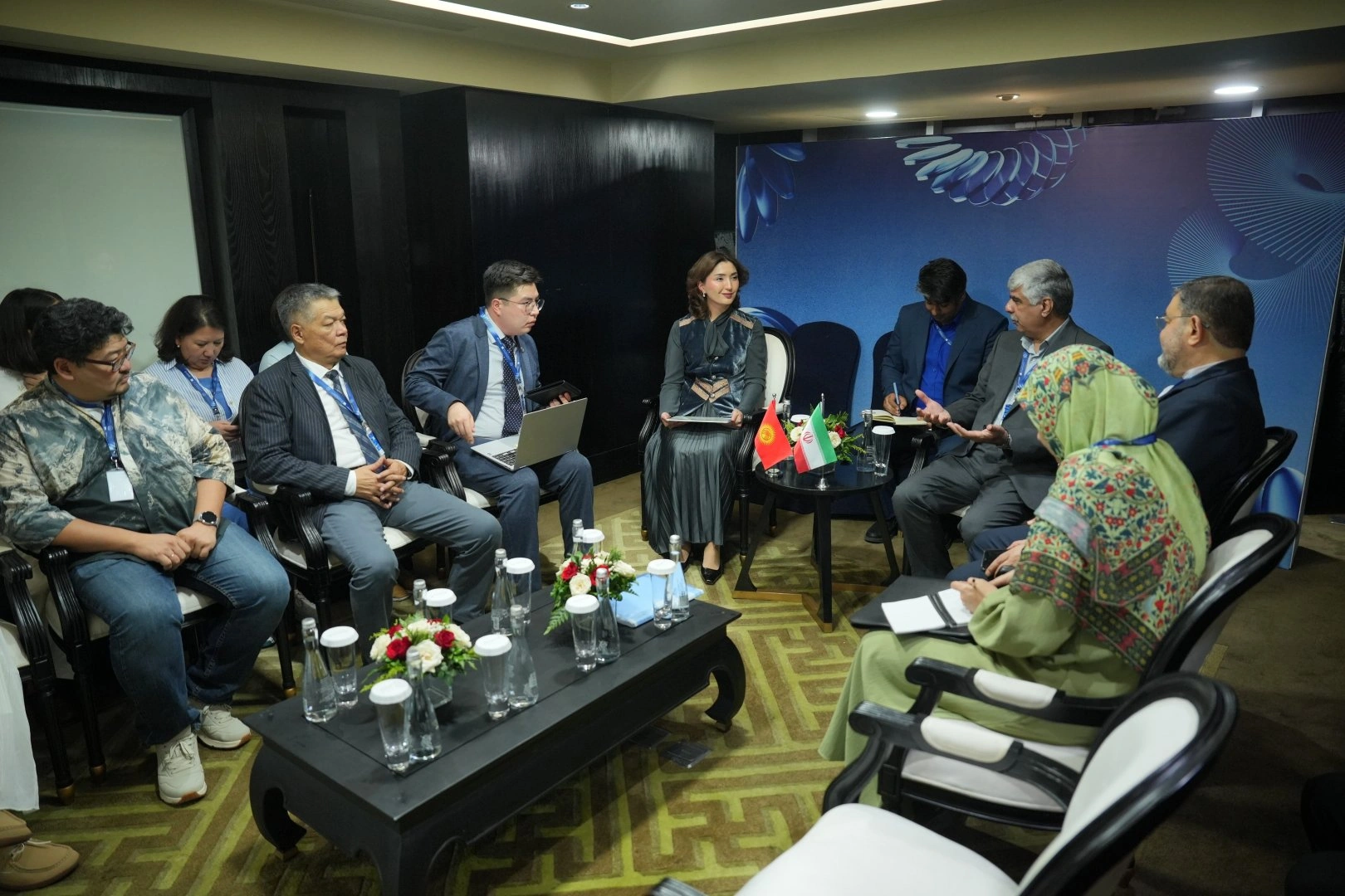Kyrgyzstan, Iran discuss trade and technology cooperation in Jakarta