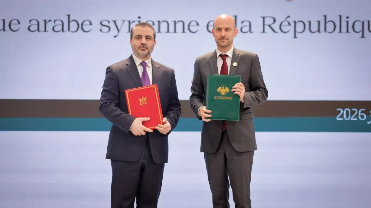 Syria, France sign agreements to expand strategic partnership PHOTO