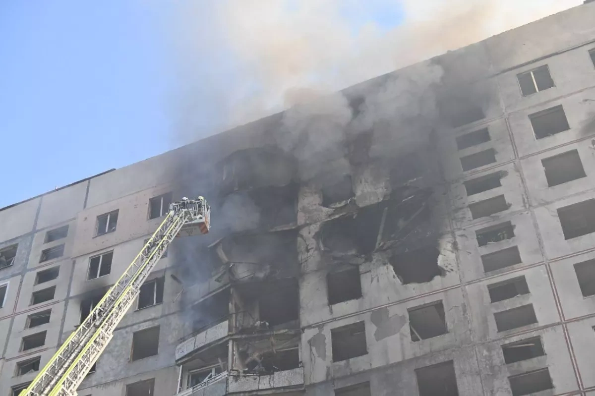 Sixteen injured in strike on residential building in Ukraine’s Kharkiv VIDEO