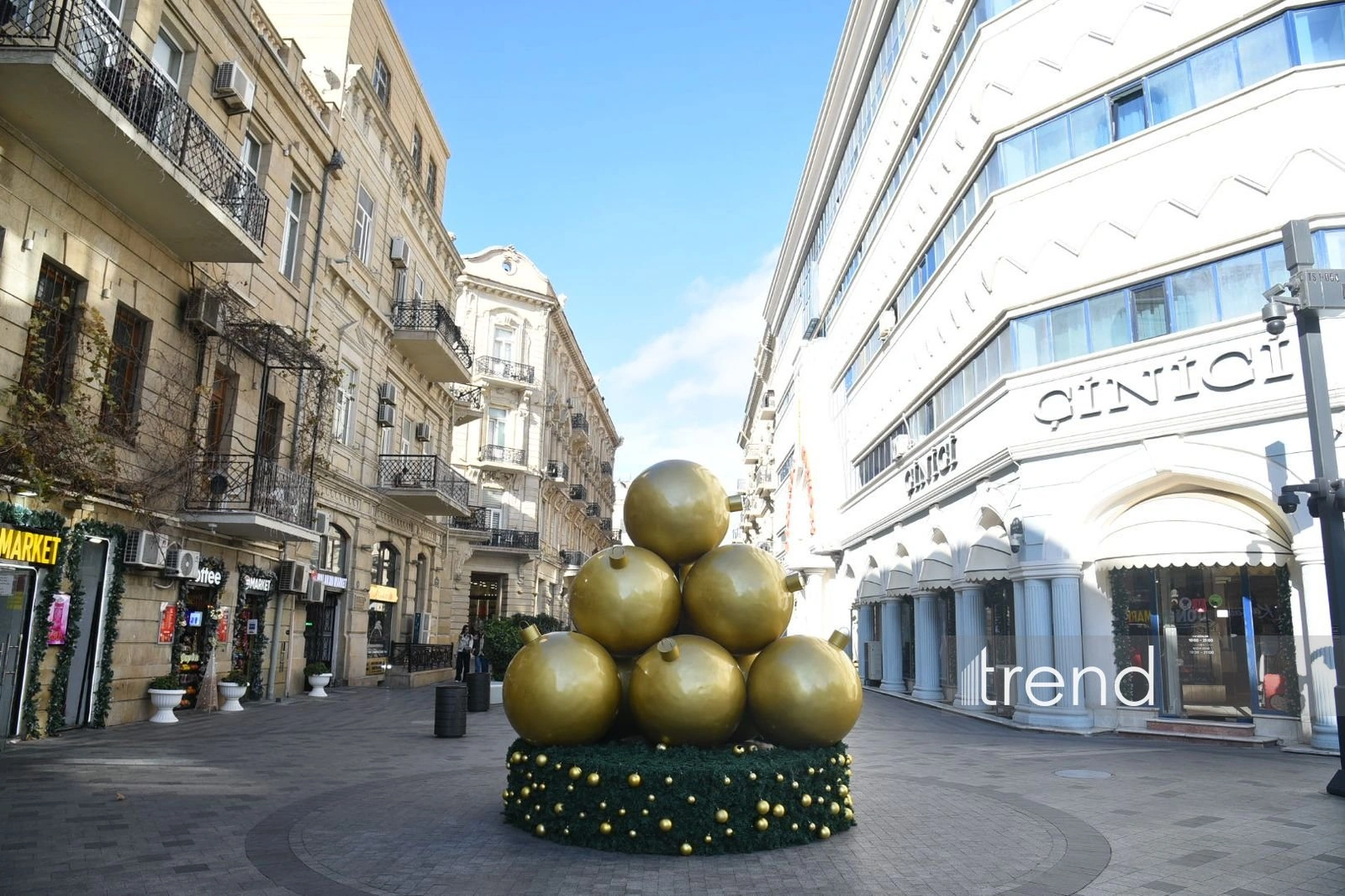 Azerbaijan's Baku on New Year's Eve (PHOTO REPORT)