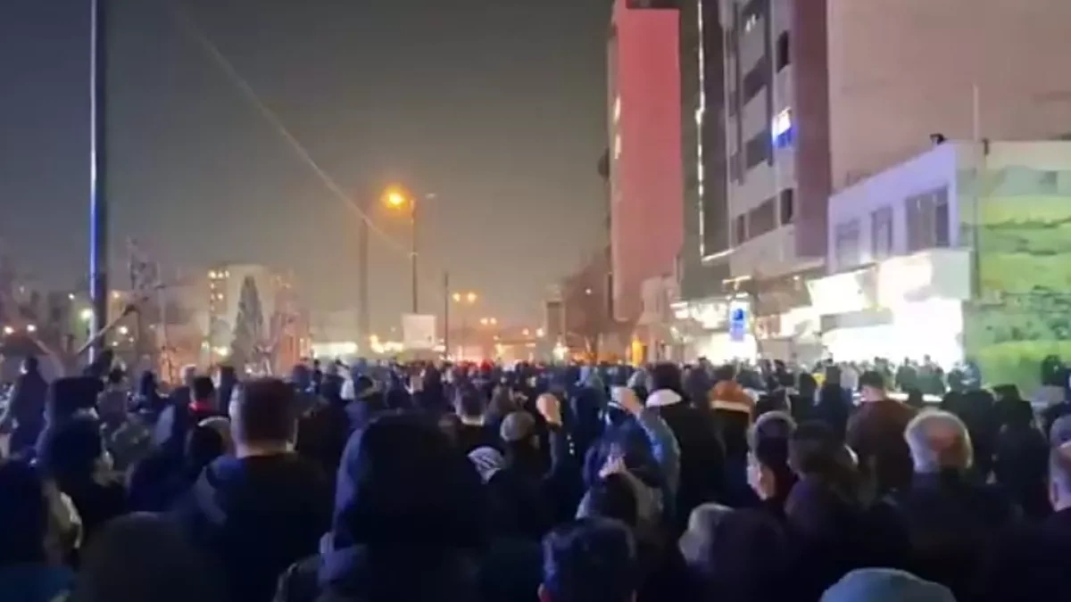Tehran prosecutor warns riot participants of severe charges