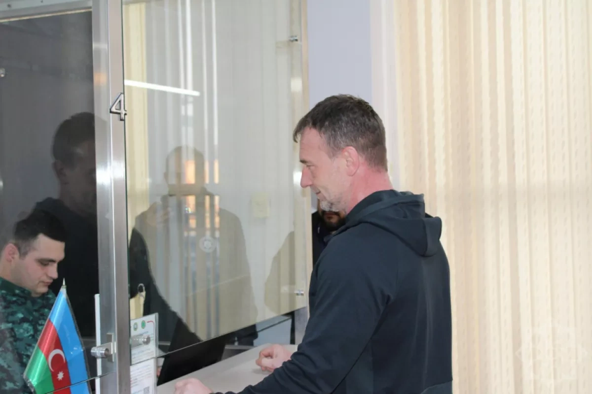 Swedish, Czech diplomats evacuated from Iran via Azerbaijan Photo