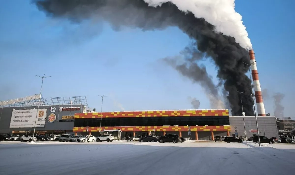 Ukrainian military confirms strike on Lukoil refinery in Russia