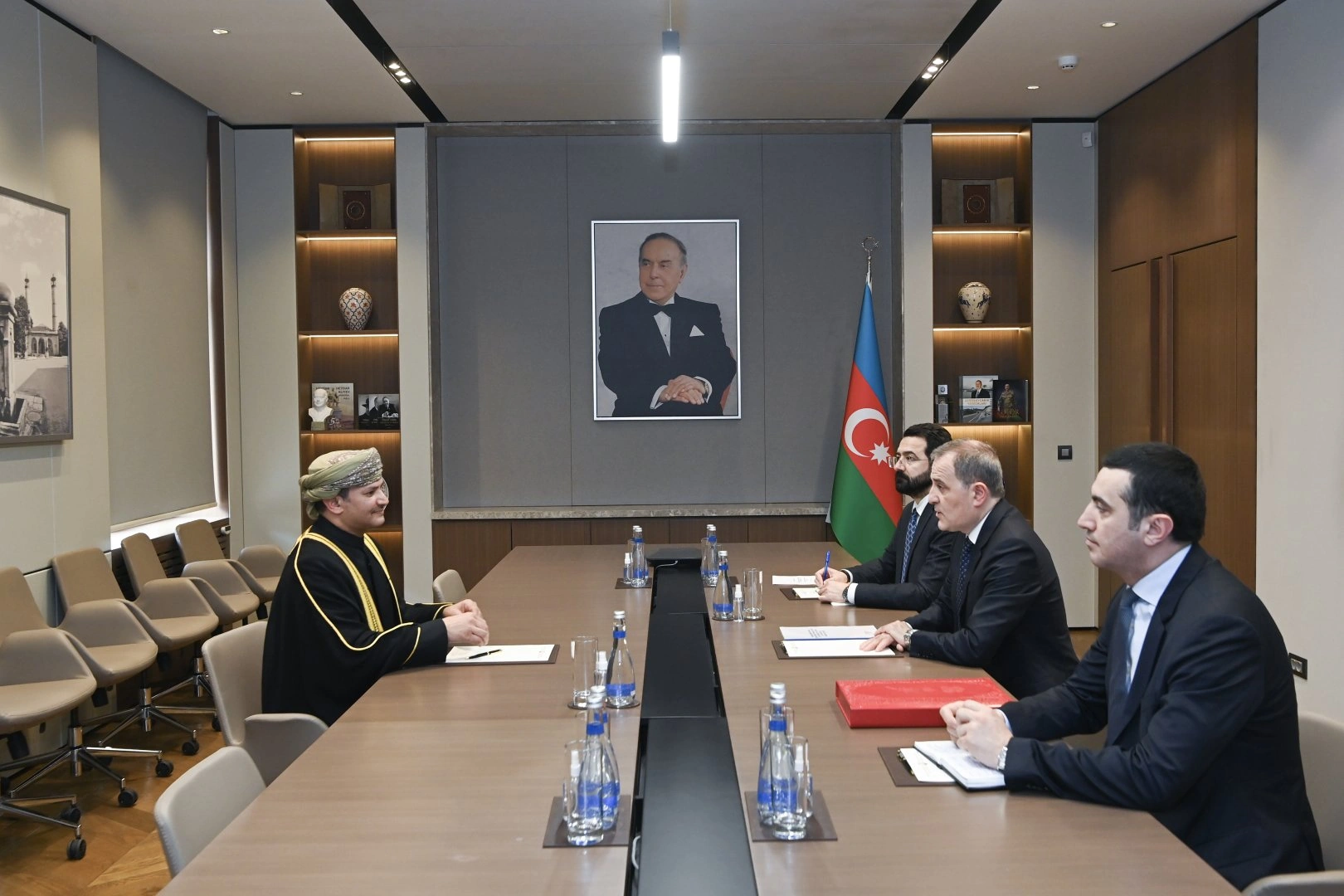 Azerbaijan, Oman discuss regional issues and expanding bilateral ties