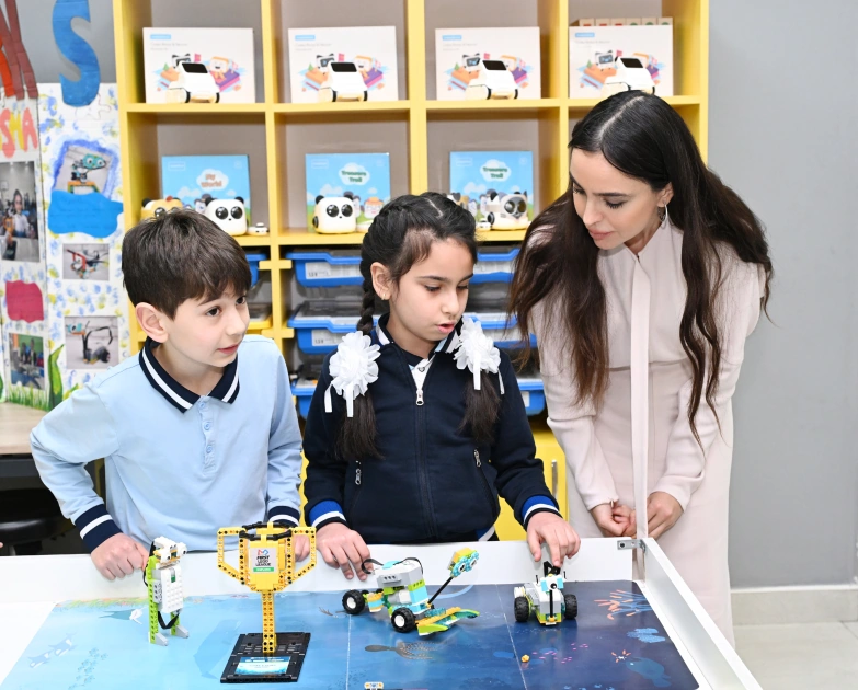 Heydar Aliyev Foundation VP Leyla Aliyeva and Alena Aliyeva visit STEAM center and Secondary School No. 37 in Ganja (PHOTO)